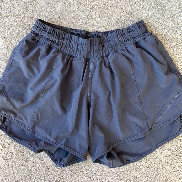 lululemon athletica Pants - COPY - Lululemon short 🏃🏼♀️ size 4